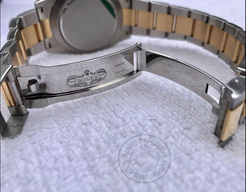 Stainless Steel Dual Color Strap With White Dial Chronograph Watch SG-QTZ