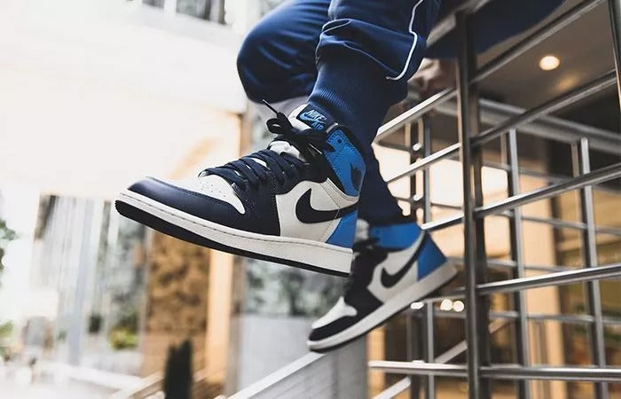 Air Jordan 1 Retro High OG Obsidian University Blue Sail Shoes