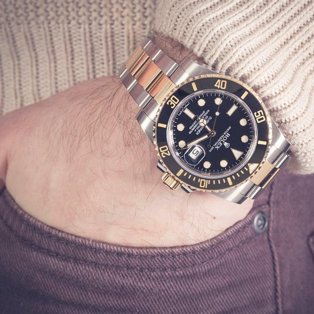 Trendy Submariner Dual Tone Quartz Watch With Silver Gold Dial & Stainless Steel Strap For Men